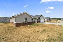 2nd image of 263 Oak Grove Cir