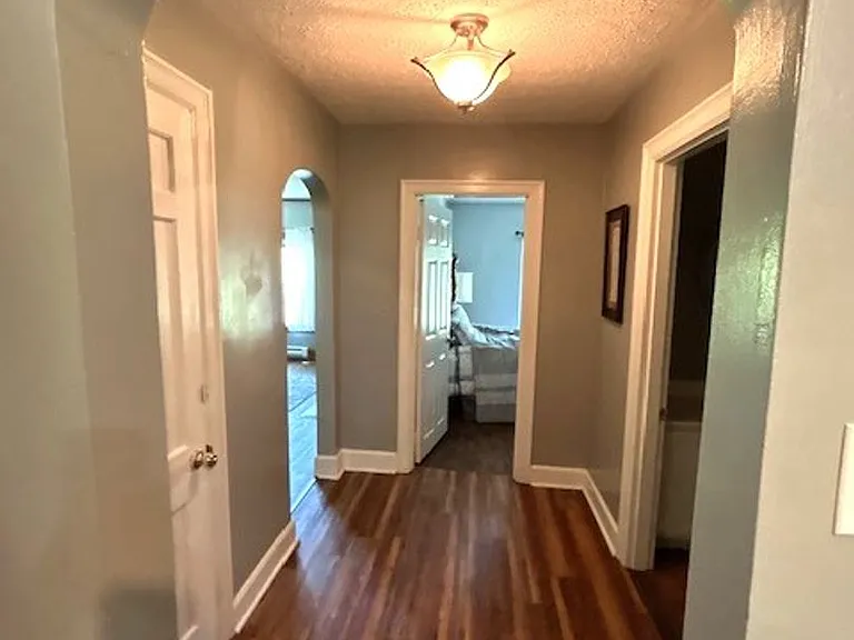 6401 Old Richmond Rd — Photo 15