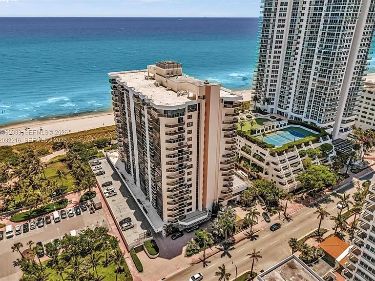 6423 Collins Ave #409 — Photo 46