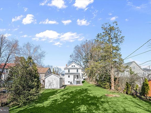 3rd image of 1236 Elm Ridge Ave