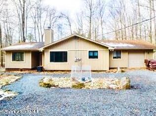 177 Sweet Briar Rd, Pocono Pines, PA 18350