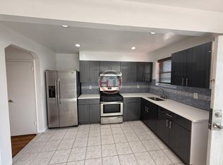 3016 Philip Ave #2, Bronx, NY 10465