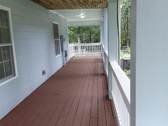 3rd image of 409 McPhail Rd