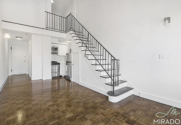 2nd image of 255 W 14th St APT 6G