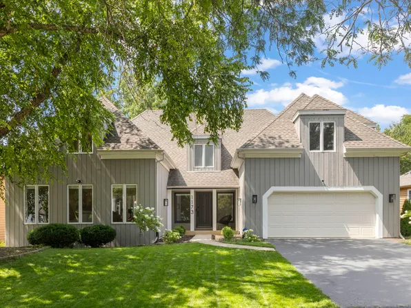 1173 Johnson Dr, Naperville, IL 60540
