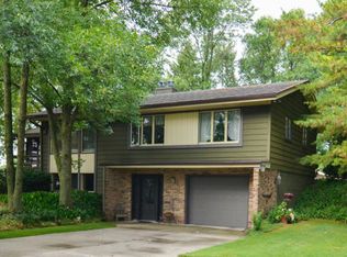 6524 Moenning Rd, Sheboygan, WI 53081