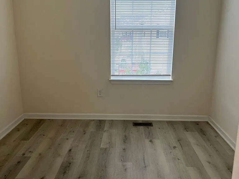 108 Augustine Rd — Photo 17