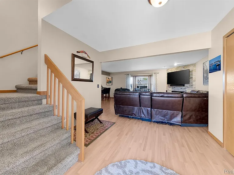 39100 E Archer Dr — Photo 3