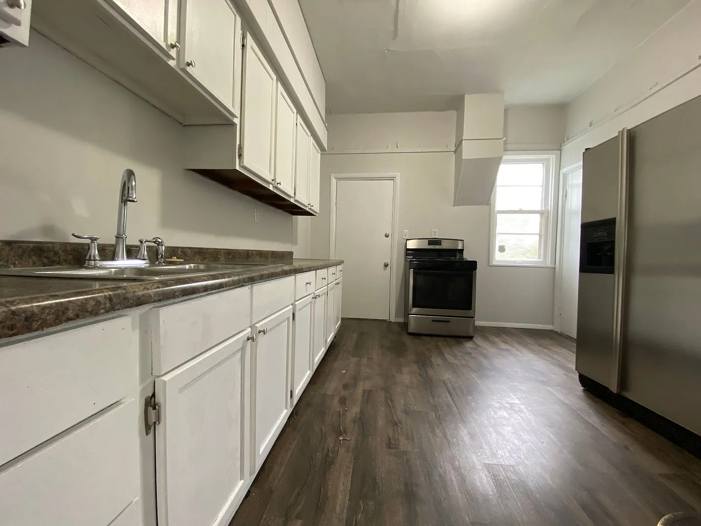 Charming 3-Bedroom Home in a Great Location — Photo 2
