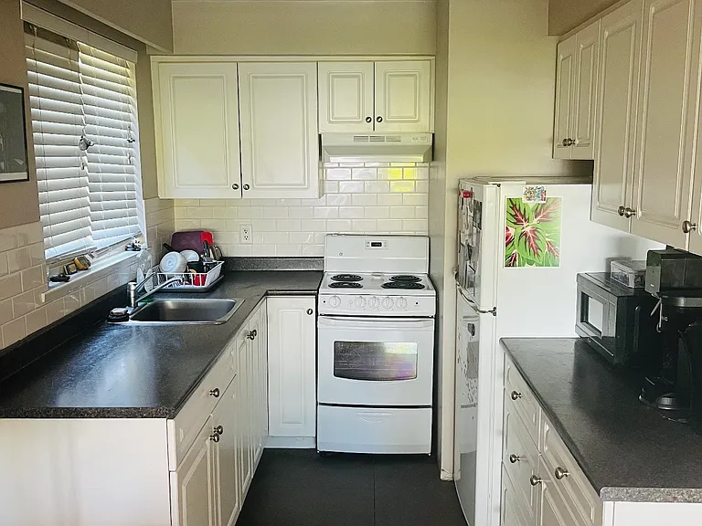 1336 W 14th Ave #4 — Photo 4
