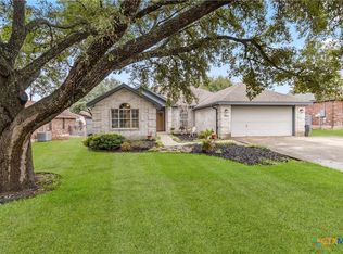 950 Queens Dr, New Braunfels, TX 78130