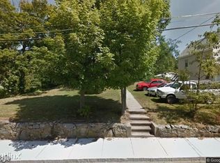38 Summer St APT 3, Franklin, MA 02038