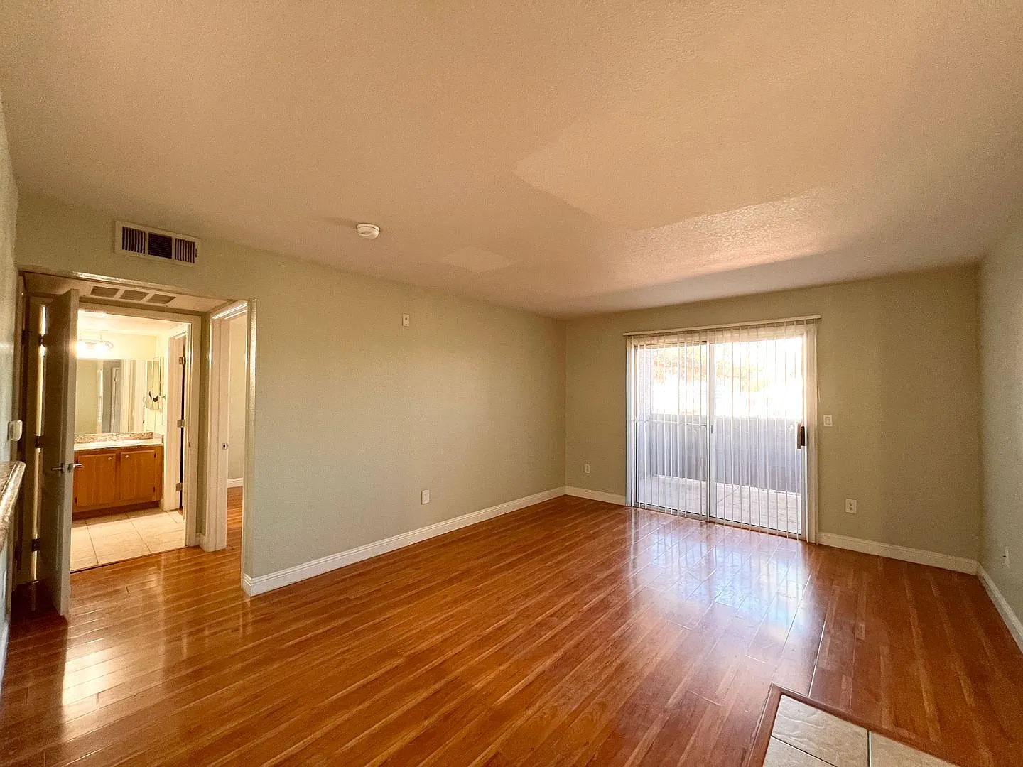 5055 West Hacienda Avenue #1202, Las Vegas, NV 89118 — Photo 2