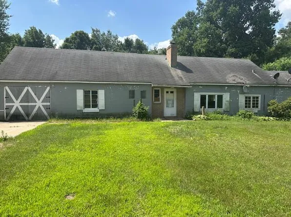 250 131st Ave, Wayland, MI 49348