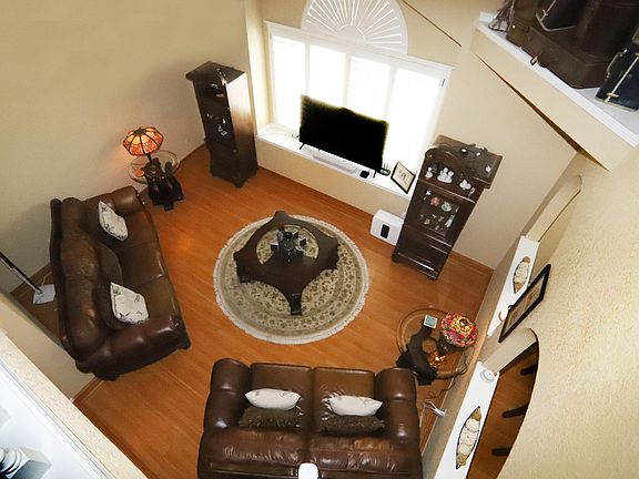 4th image of 11516 Garibay Ct