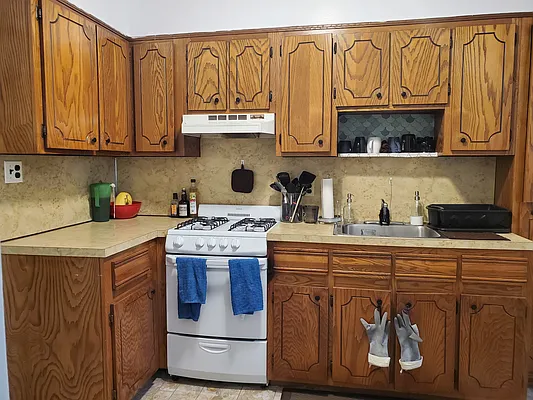 Rented by Corcoran | media 3