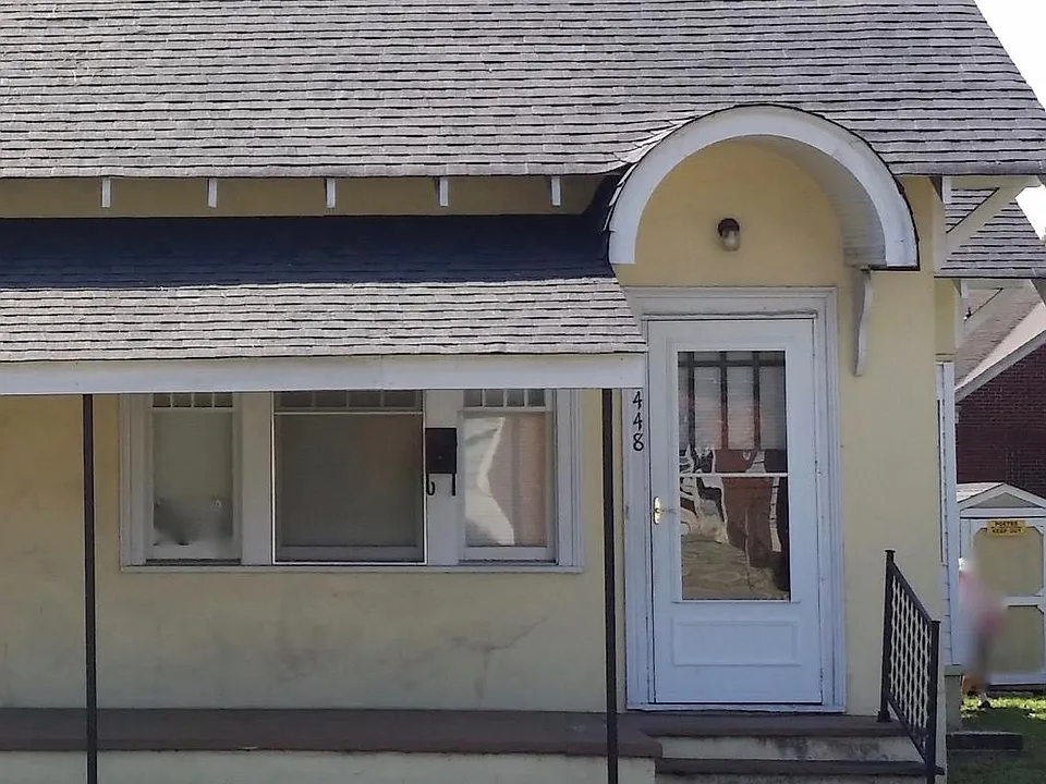 448 W Railroad Ave