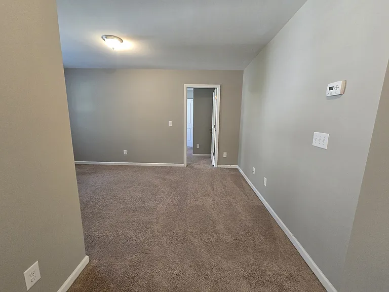 3917 Valley Side Ct — Photo 31