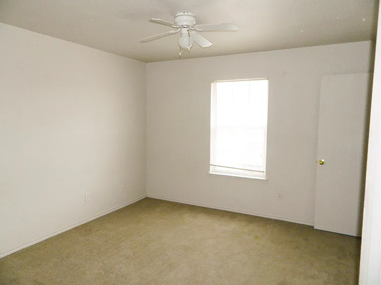 308 Creek St #C — Photo 14