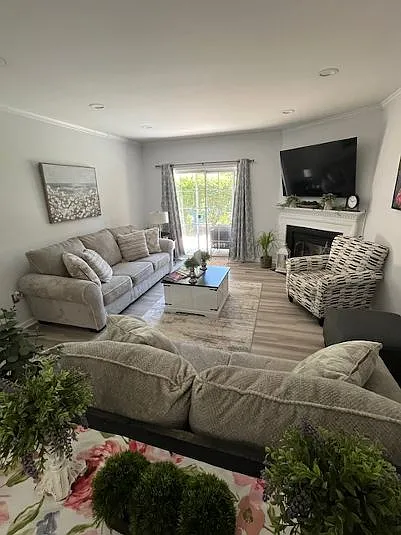 Valley Greene Cir — Photo 6