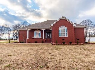 190 Cloverleaf Cir, Killen, AL 35645