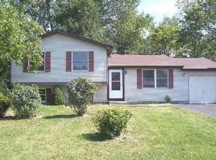 37 Bramblewood Ln, Penfield, NY 14526