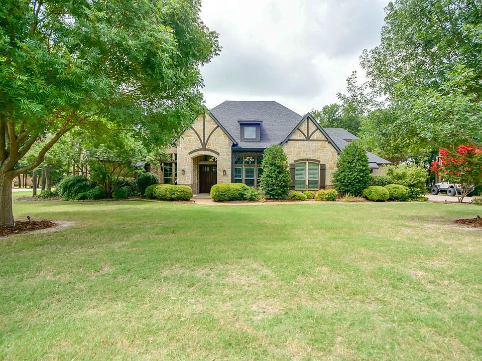 1st image of 2708 Wolf Creek Dr