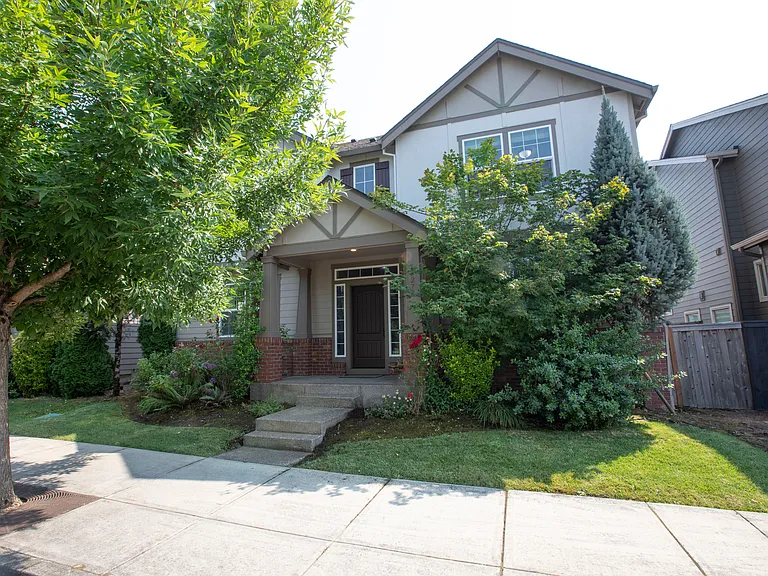 5278 SE Lone Oak St — Photo 1