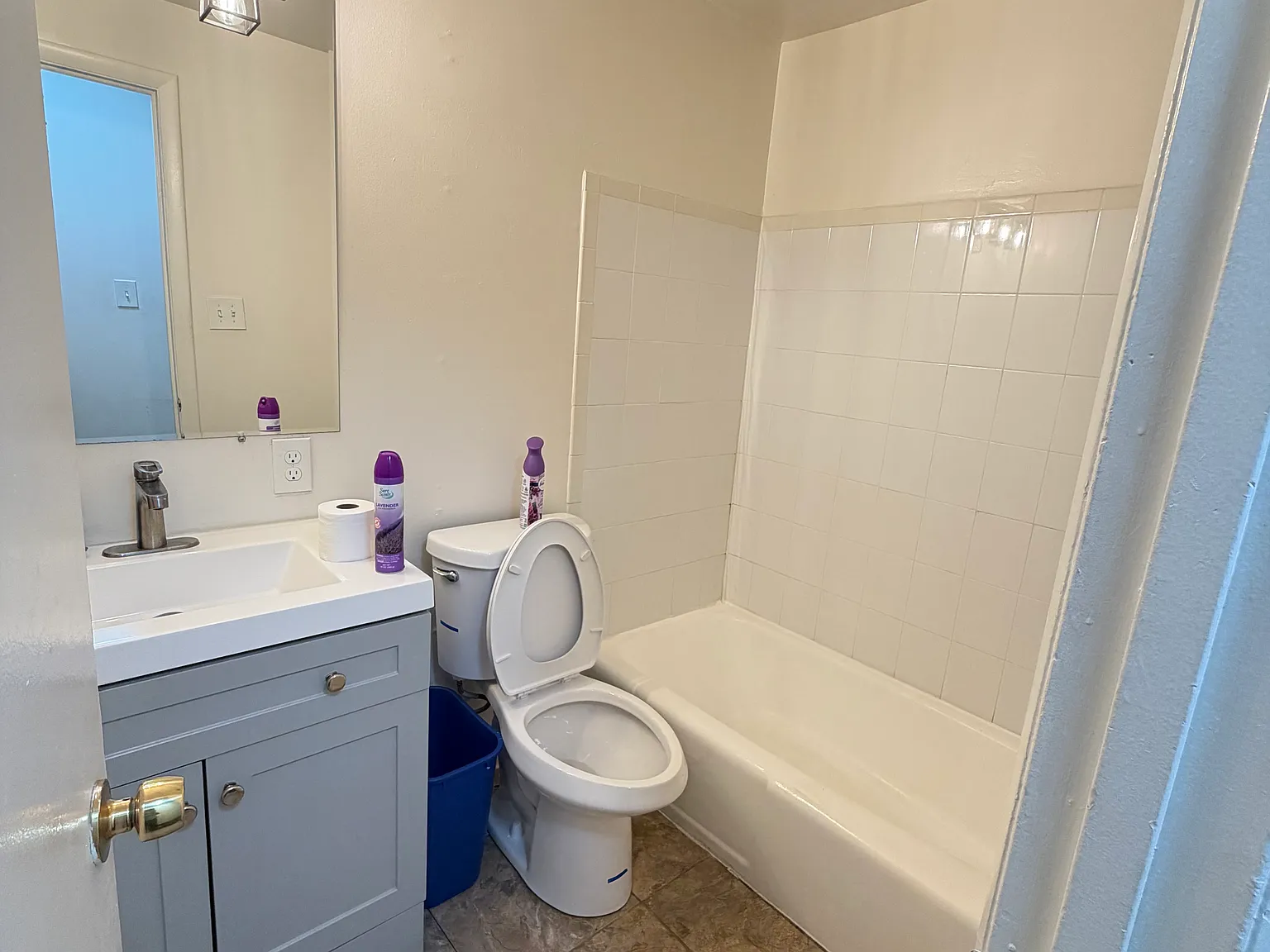 2 bed, 1196 sqft, $2,195 — Photo 4