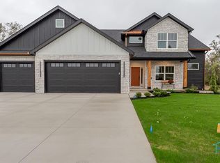 3945 Legacy Trl, Sylvania, OH 43560