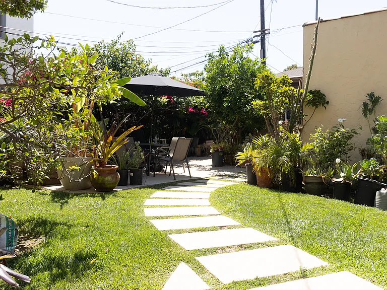 1105 S Cloverdale Ave #5 — Photo 23