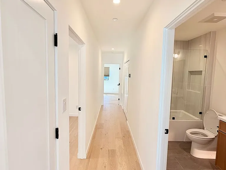 406 S Sunnyvale Ave — Photo 9