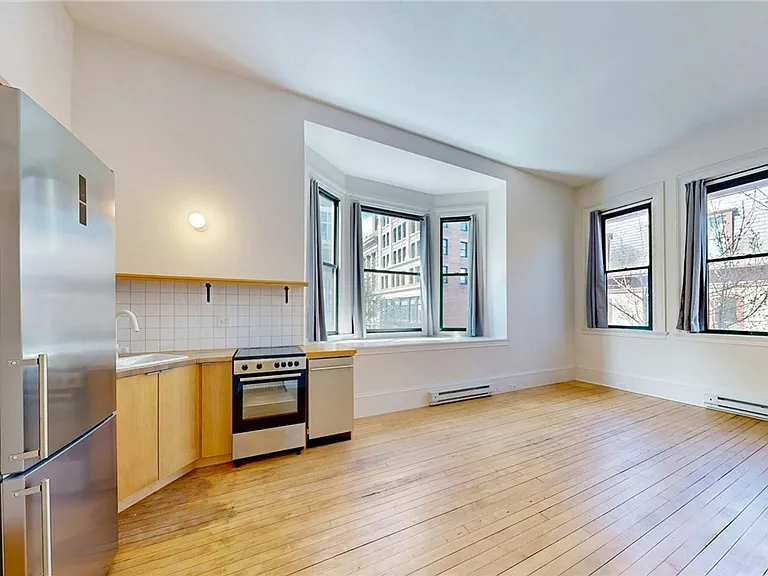 225 Weybosset St #4 — Photo 8