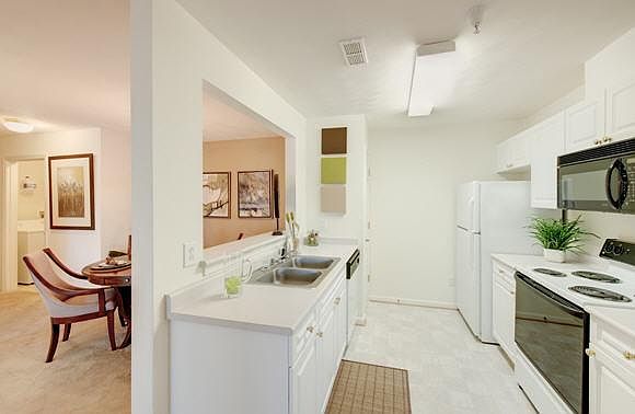 1st image of 101 Saint Clair Cir #1653067