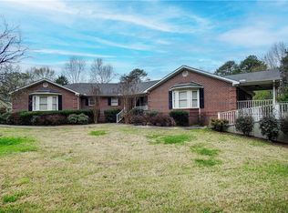 120 Cambridge Ct, Calhoun, GA 30701