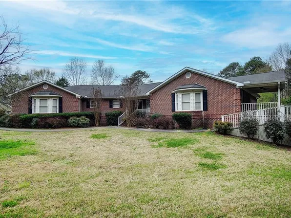 120 Cambridge Ct, Calhoun, GA 30701