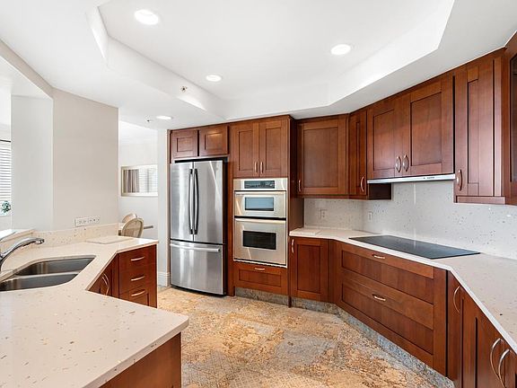 5th image of 3610 Gardens Parkway #502a
