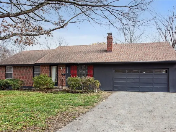 10713 Grandview Rd, Kansas City, MO 64137