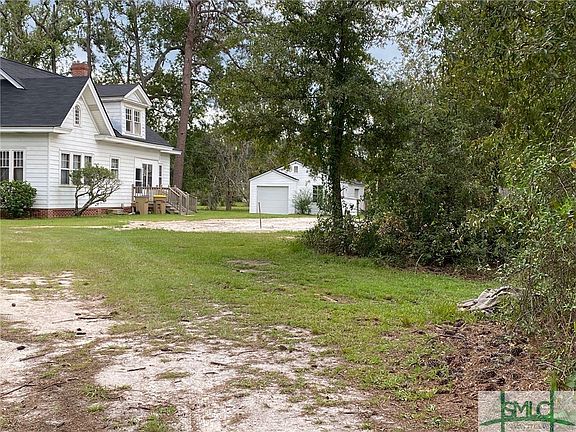 3rd image of 11026 Ford Avenue