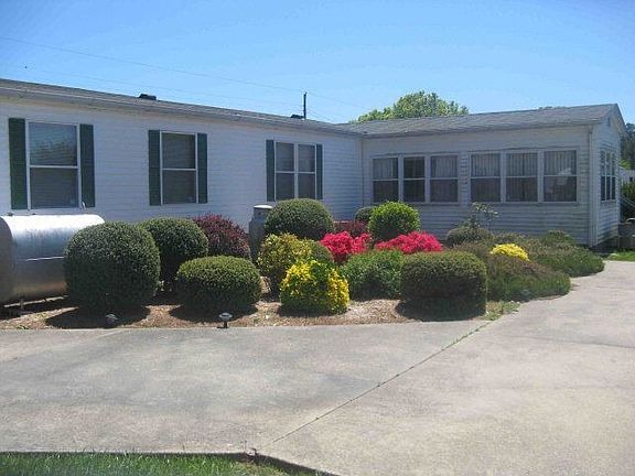 full view back of garden