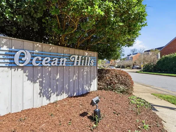 3961 Ocean Hills Ct, Virginia Beach, VA 23451