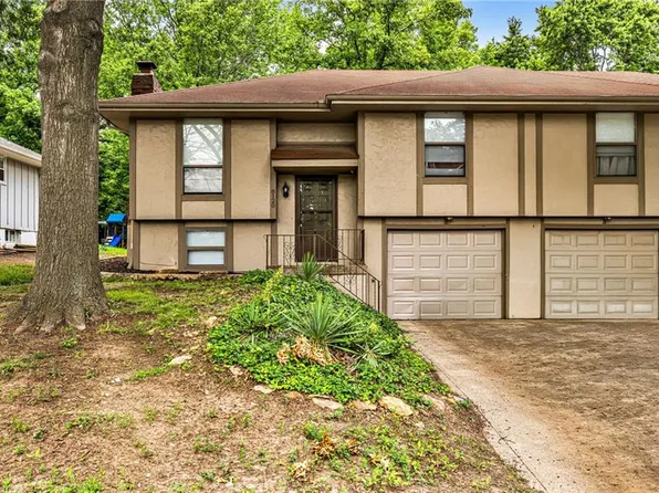 8120-8122 N Stoddard Ave, Kansas City, MO 64152