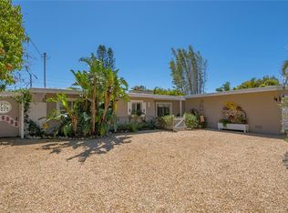 384 Avenida Madera, Sarasota, FL 34242