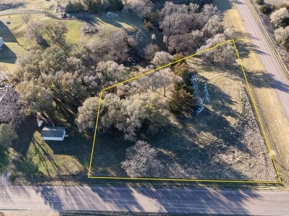 25255 413th Ave, Mitchell, SD 57301