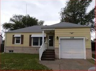 1728 N Maple St, Russell, KS 67665