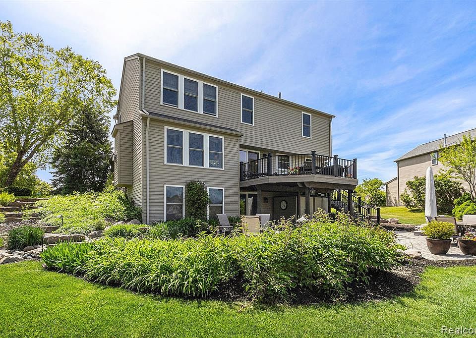 615 Deer Path Trl, Waterford, MI 48327 Zillow