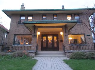 4043 N Lake Dr, Shorewood, WI 53211