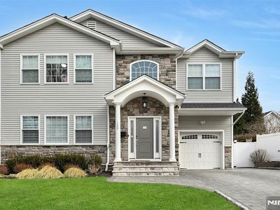 140 Dudley Dr, Bergenfield, NJ, 07621