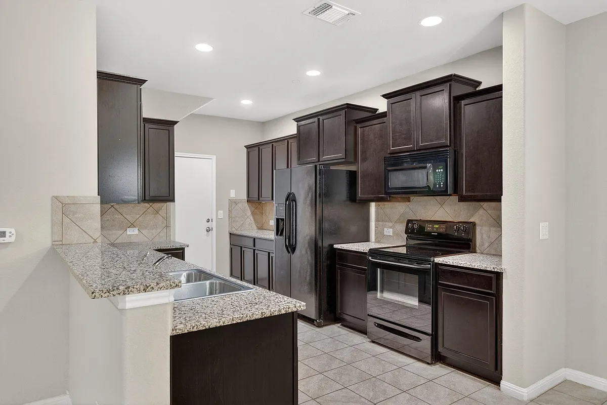 Building Photo - 516 E Slaughter Ln #1801