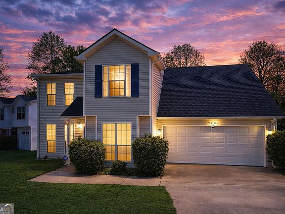 2nd image of 2284 Cypress Point Way